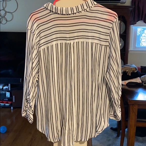 Striped blouse - Picture 2 of 7